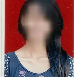 Agata, 35