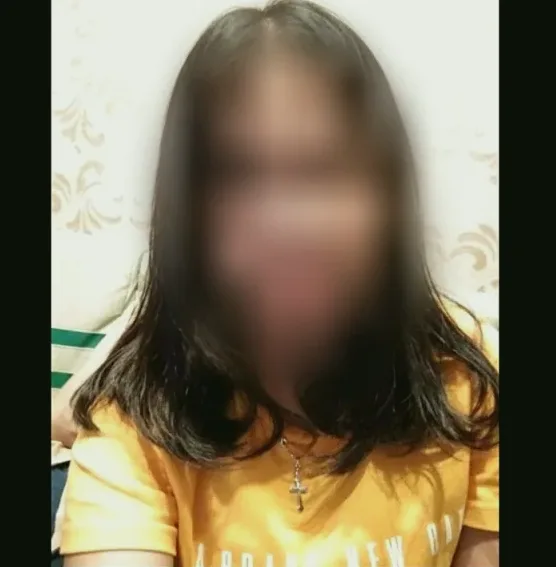 Amelia, 27