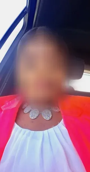 Danielle, 40