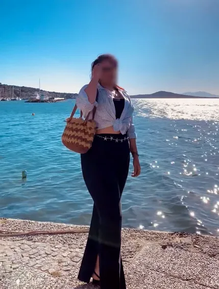 Ewa, 26