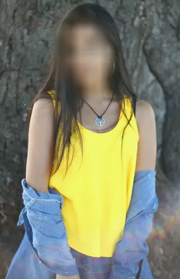 Laura, 32