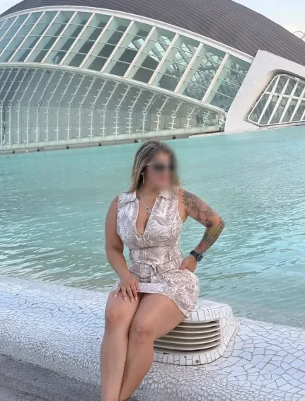 Natalia, 32
