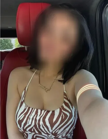 Natalie, 27